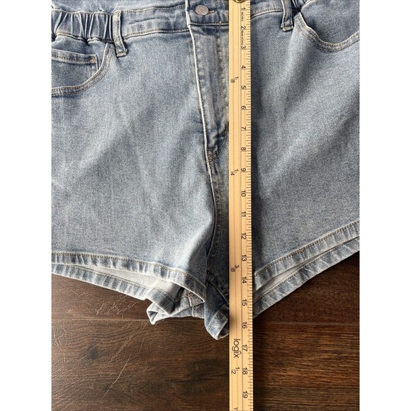 Wild Fable NWT Size Medium Game Day Short Sleeve Denim Romper Jean Medium Wash - Picture 11 of 15